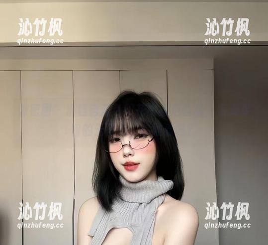琳铛铛 微密圈 - 琳铛铛蓝色印花比基尼合集,毫无保留的无圣光,你敢看吗?