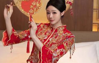 秀人网 - Candy糖糖的丝袜图片集，别问我为什么总盯着！