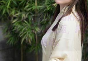 秀人网 - 别让我再提Erikaki的少女高清图集了，肯定又要流连忘返，把自己搞得失了重心。