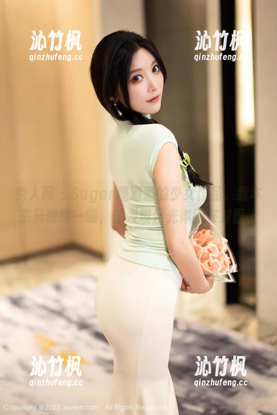 秀人网 - Sugar糖酒酒的少女作品，我本来只想瞟一眼，却发现目光徘徊在封面上