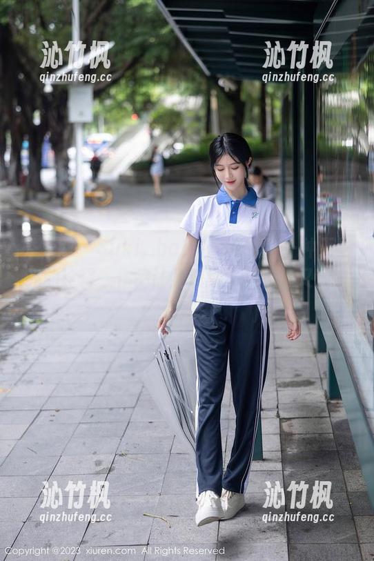 秀人网-Suki_baby 秀人网 - Suki_baby+牛仔裤=一种无圣光的诠释,作品让我思绪万千,但又难以描述。
