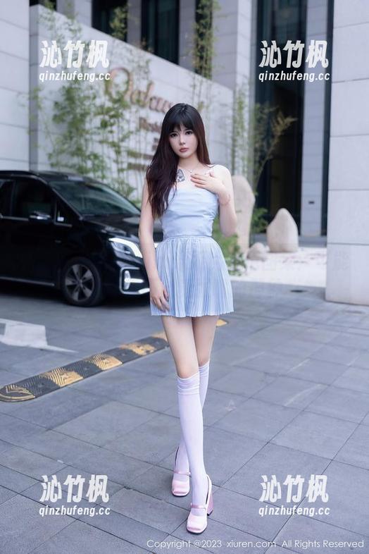 秀人网-mini米妮 秀人网 - 高清mini米妮比基尼图集:可能会让你不自觉张嘴的那种