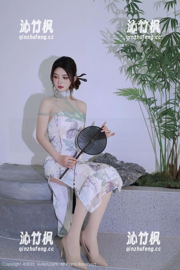秀人网-俞漫 秀人网 - 俞漫的图包:精选浴室迷情,洗去一天的疲惫吧。