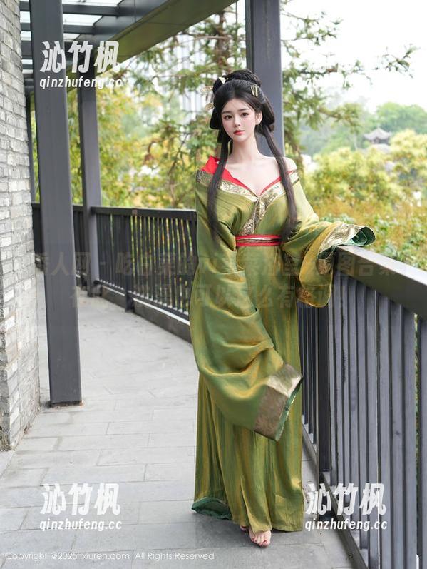 秀人网-吃白菜的vi菜菜 秀人网 - 吃白菜的vi菜菜浴室–原图合集在此,洗澡也可以这么有格调!