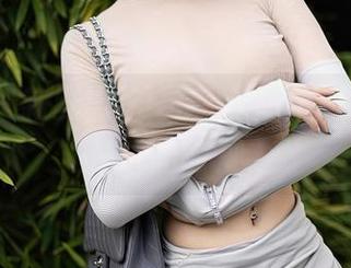 秀人网 - 新鲜出炉：奈汐酱nice的套装，图片直击人心！