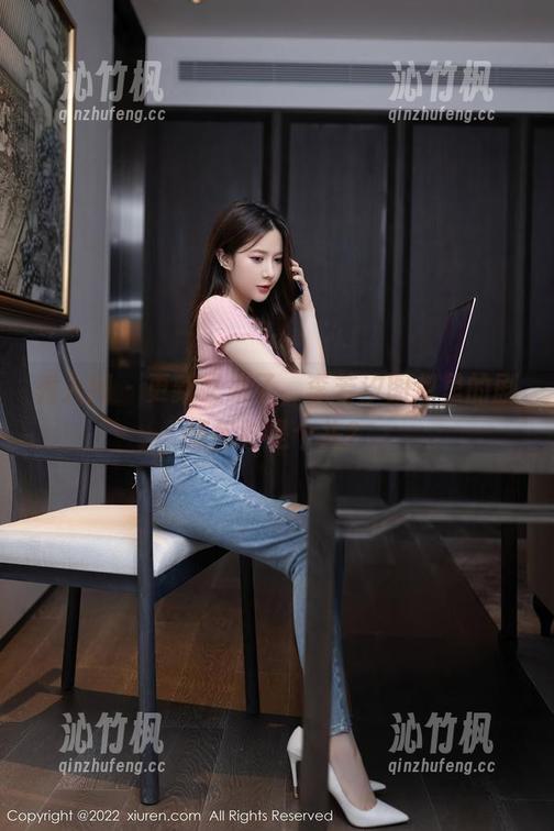 秀人网 - 更新又来了，李若汐图包里的剧情何时是个头？