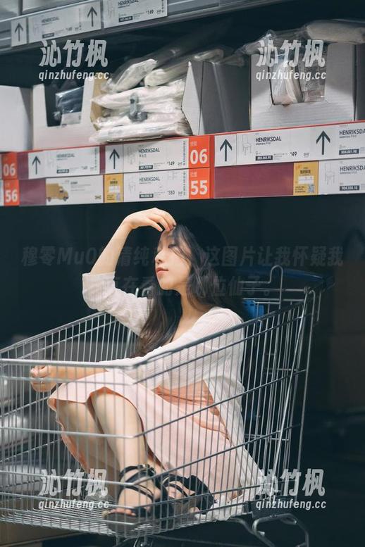 穆零Mu0的清纯私拍，这图片让我怀疑我一直在看的是哪位仙子。
