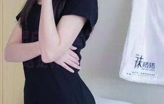 袜啵啵 - 把白丝大腿袜穿上，小沫的美图合集，这是真正的腿部豪华游啊！
