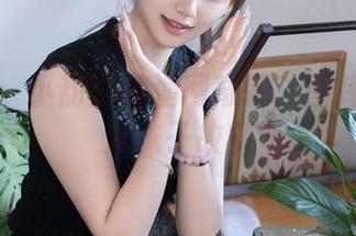 袜啵啵 - 小甜豆的渔网奇遇：图库里的浪漫袜子故事