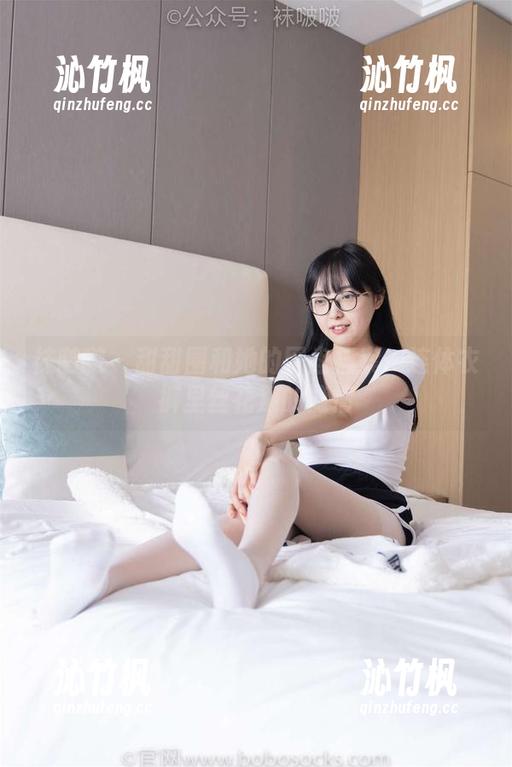 袜啵啵-甜甜圈 袜啵啵 - 甜甜圈和她的网盘档案:连体衣裤里丝花絮的隐情