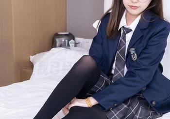 袜啵啵 - 分享一下芝士的美图，厚肉丝的造型我已经看了好几遍了！