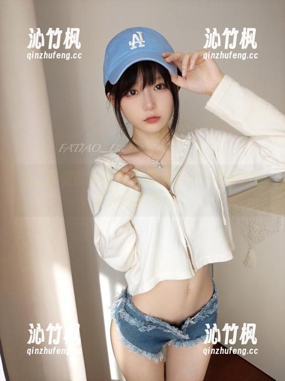 迷之呆梨 迷之呆梨的制服时光机——每一件都是分享至上的真理!