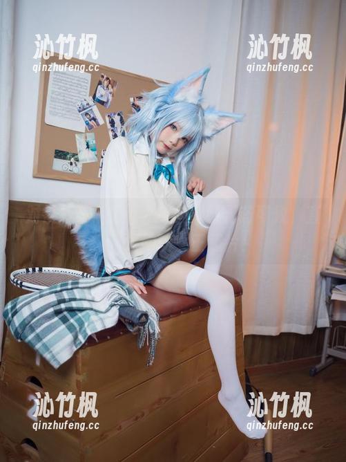 对铁打萌萌_moi的崇拜已无药可救，直接下载她的女王照片！