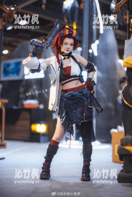 下载吧！阳炎型小菠萝的新作《天火》就像一锅热汤，扑面而来