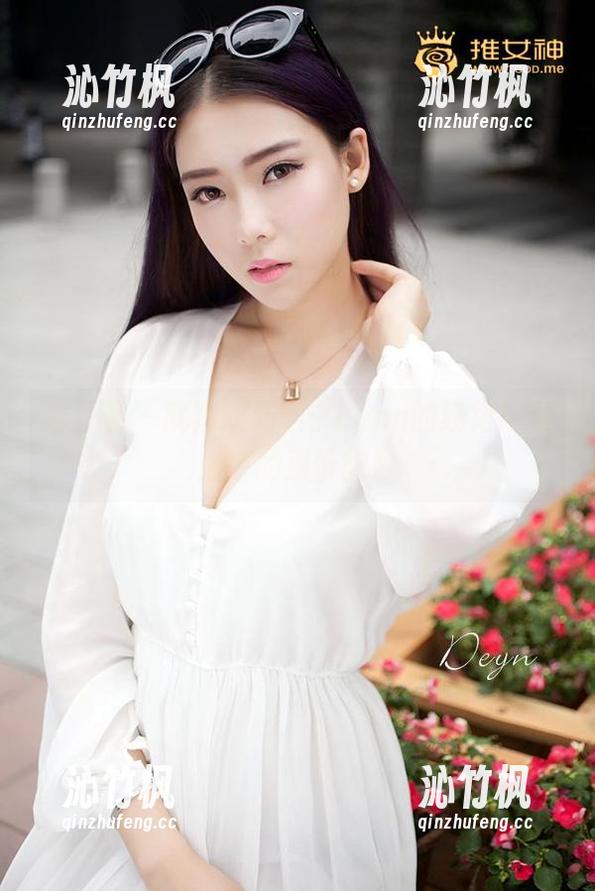 青豆客-刘奕宁Lynn 青豆客 - 就喜欢刘奕宁Lynn的红裙!私拍中的那份微妙