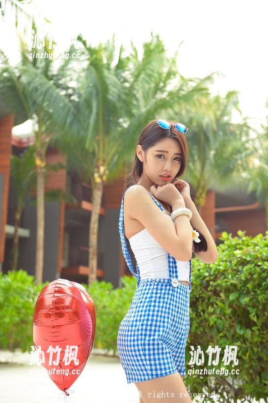 青豆客-娜依灵儿 青豆客 - 娜依灵儿勇敢挑战白衬衫,图片更新,快来看她变身小白兔!
