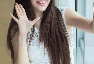 青豆客 - 精选写真集：颖莹儿YY的日常，谁说每天都要上班？